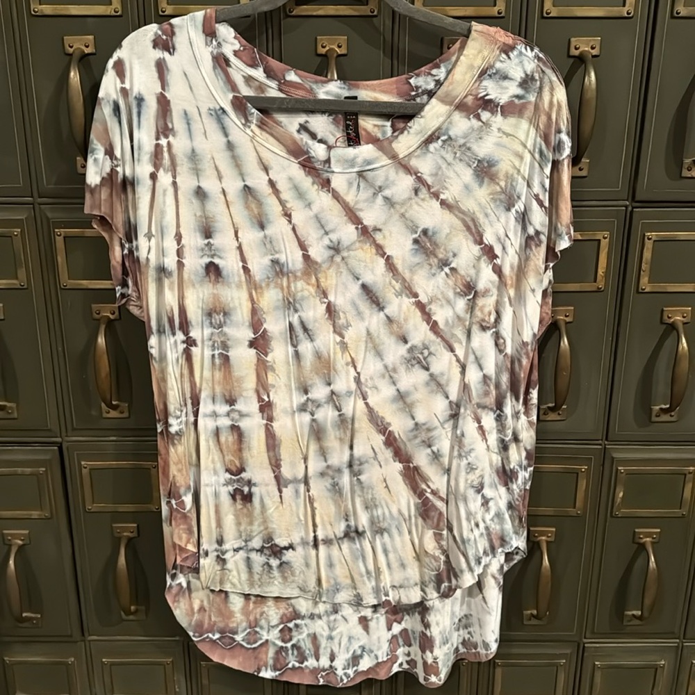 Brightly Twisted Top